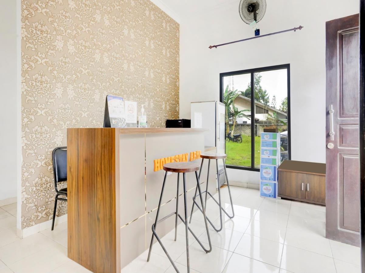 סמרינדה Oyo 3870 Homestay Arya מראה חיצוני תמונה