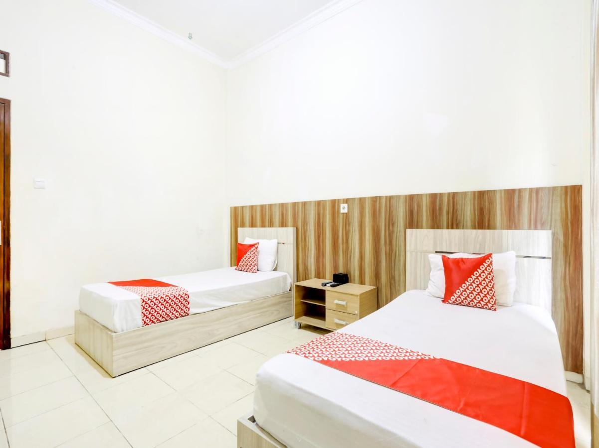 סמרינדה Oyo 3870 Homestay Arya מראה חיצוני תמונה