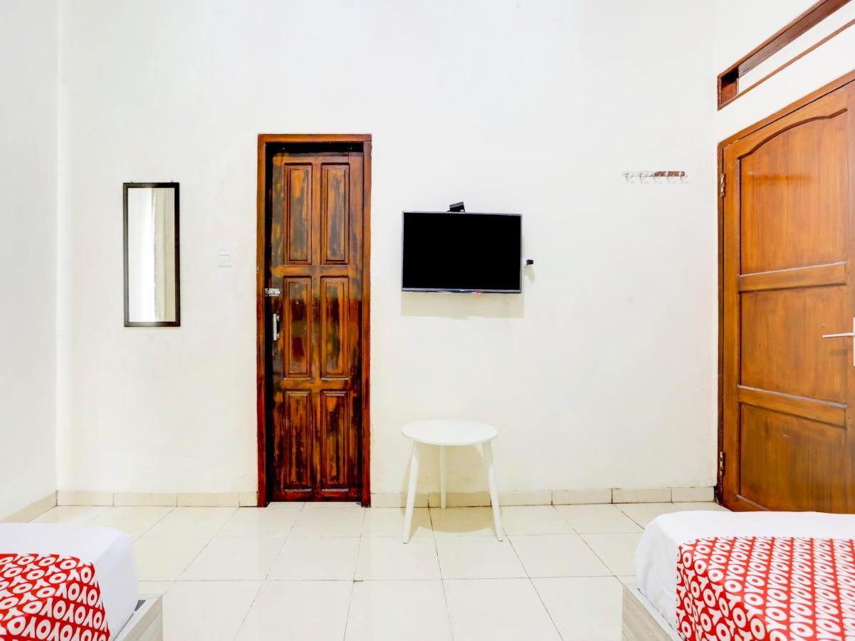 סמרינדה Oyo 3870 Homestay Arya מראה חיצוני תמונה